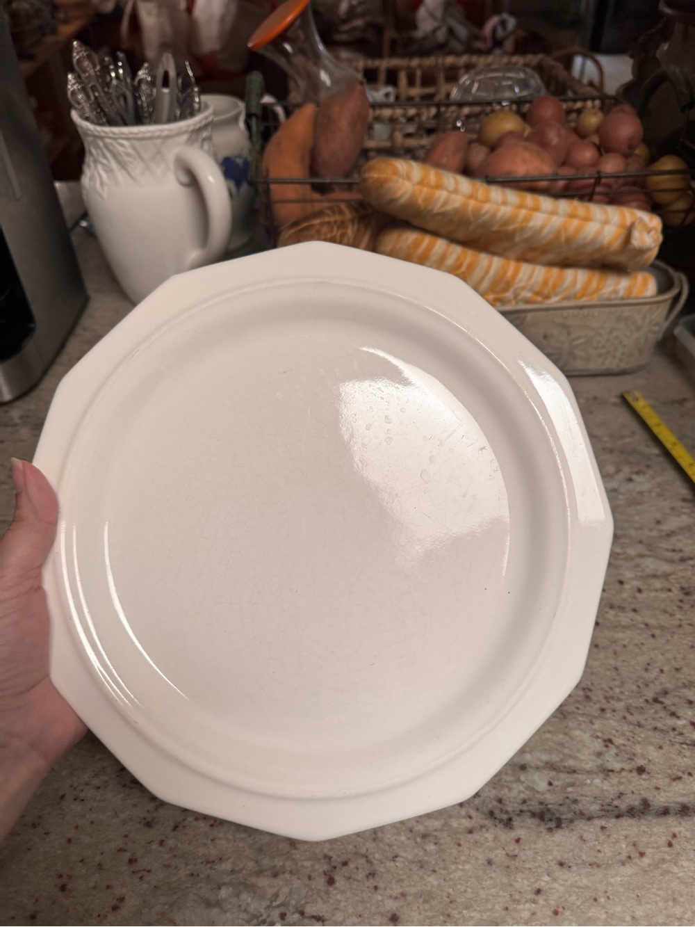 Pfaltzgraff Heritage Octagonal White Ceramic Dinner Plate